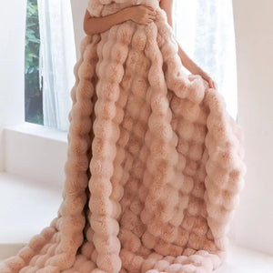 Ultra-Soft Faux Rabbit Fur Blanket & Pillowcase – Luxury Winter Collection 